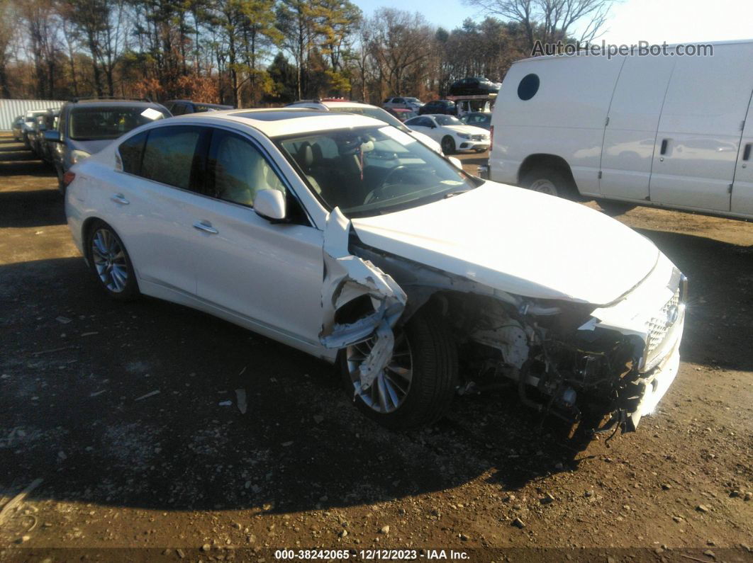 2019 Infiniti Q50 3.0t Luxe White vin: JN1EV7AR5KM592393