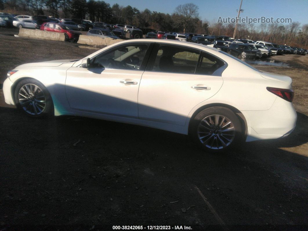 2019 Infiniti Q50 3.0t Luxe White vin: JN1EV7AR5KM592393