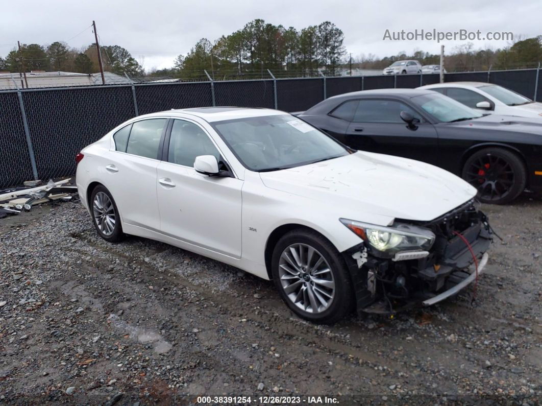 2019 Infiniti Q50 3.0t Luxe Белый vin: JN1EV7AR5KM593477