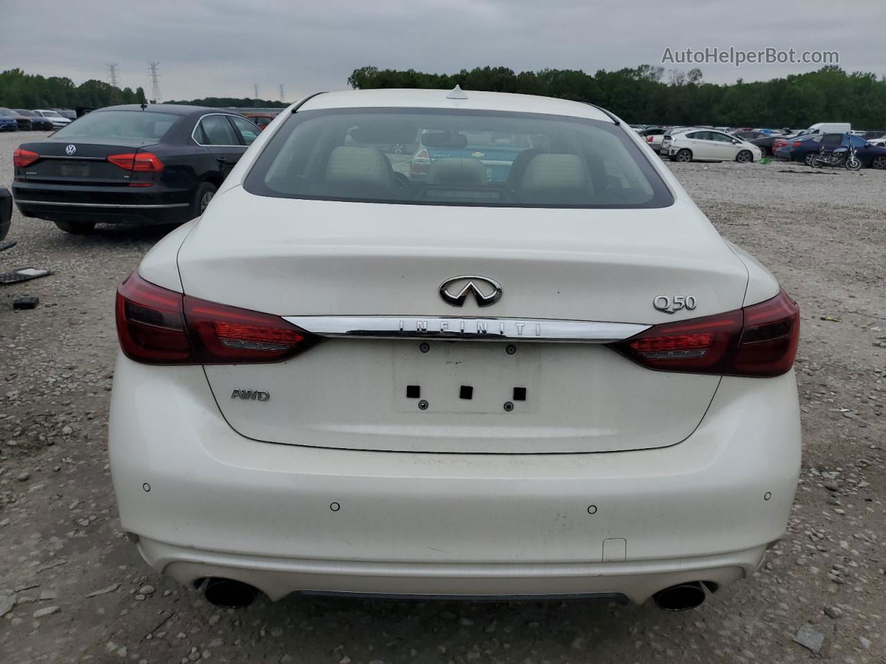 2018 Infiniti Q50 Luxe White vin: JN1EV7AR6JM439682