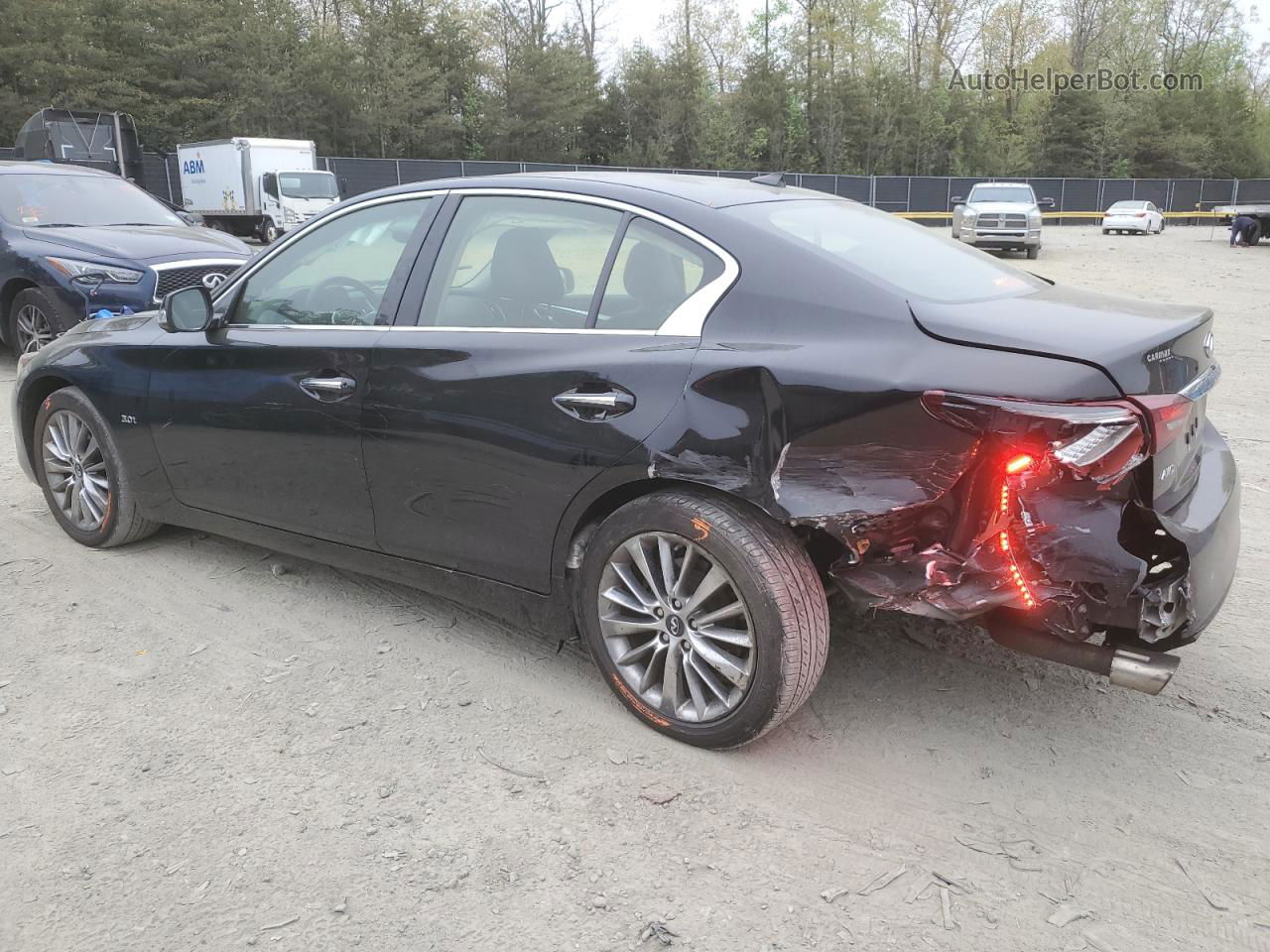 2018 Infiniti Q50 Luxe Черный vin: JN1EV7AR6JM443540