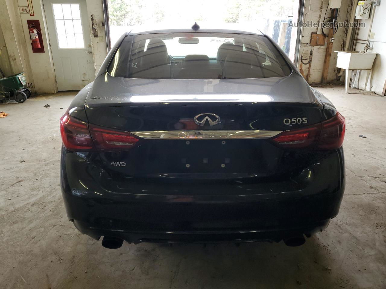 2018 Infiniti Q50 Luxe Black vin: JN1EV7AR6JM443702