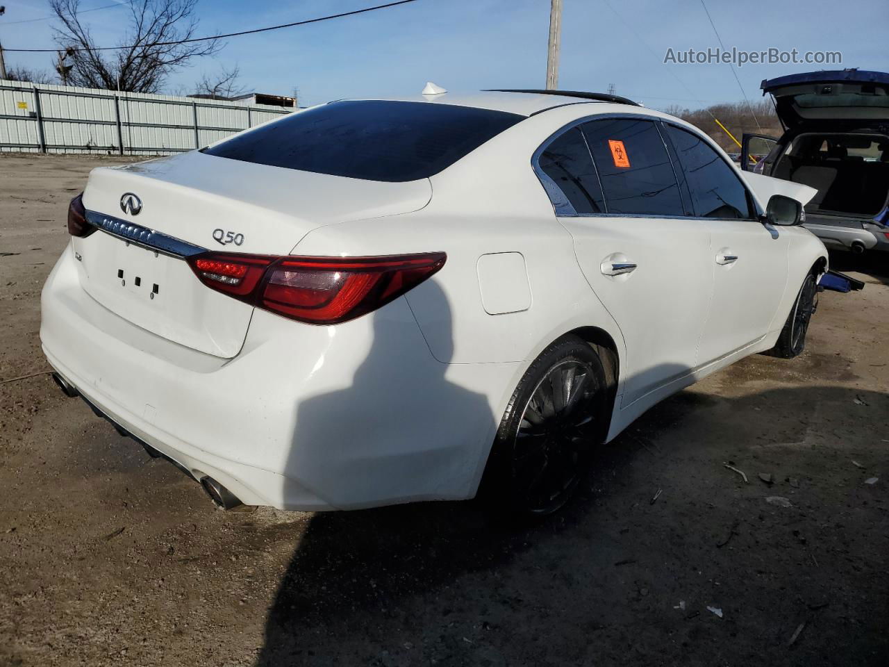 2019 Infiniti Q50 Luxe Белый vin: JN1EV7AR6KM550993