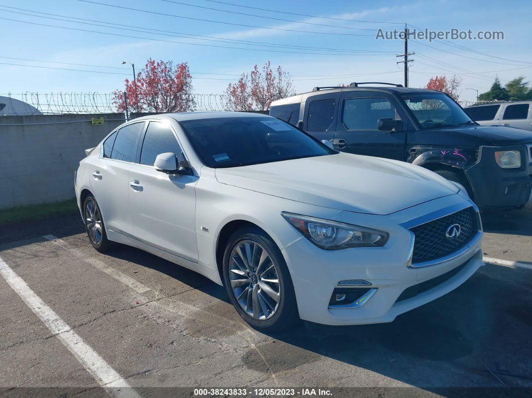 2019 Infiniti Q50 3.0t Luxe Белый vin: JN1EV7AR6KM551190