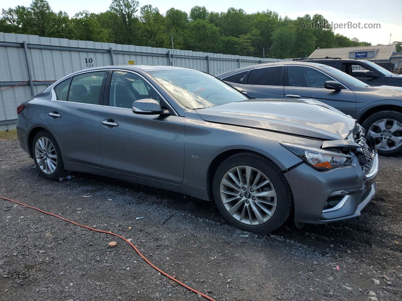 2019 Infiniti Q50 Luxe Серебряный vin: JN1EV7AR6KM558415