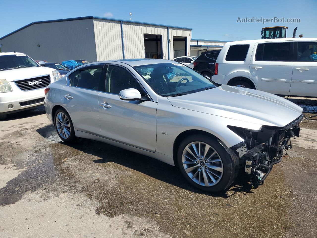 2018 Infiniti Q50 Luxe Серебряный vin: JN1EV7AR7JM435401