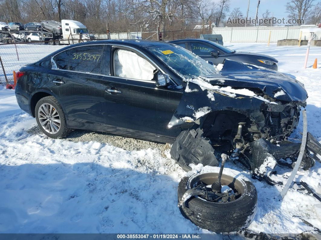 2018 Infiniti Q50 3.0t Luxe Черный vin: JN1EV7AR7JM439139