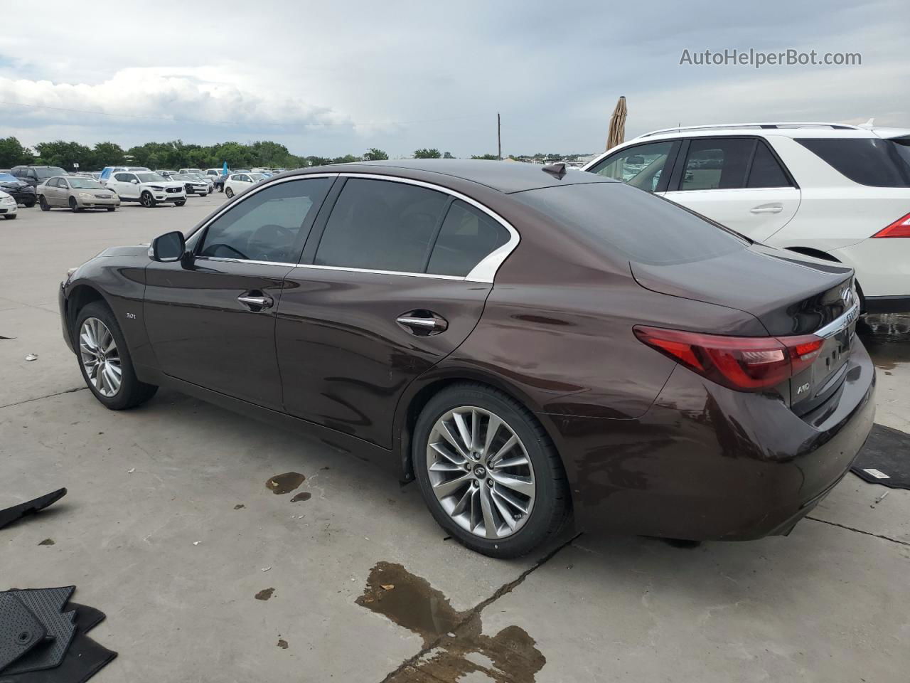 2018 Infiniti Q50 Luxe Burgundy vin: JN1EV7AR7JM440839