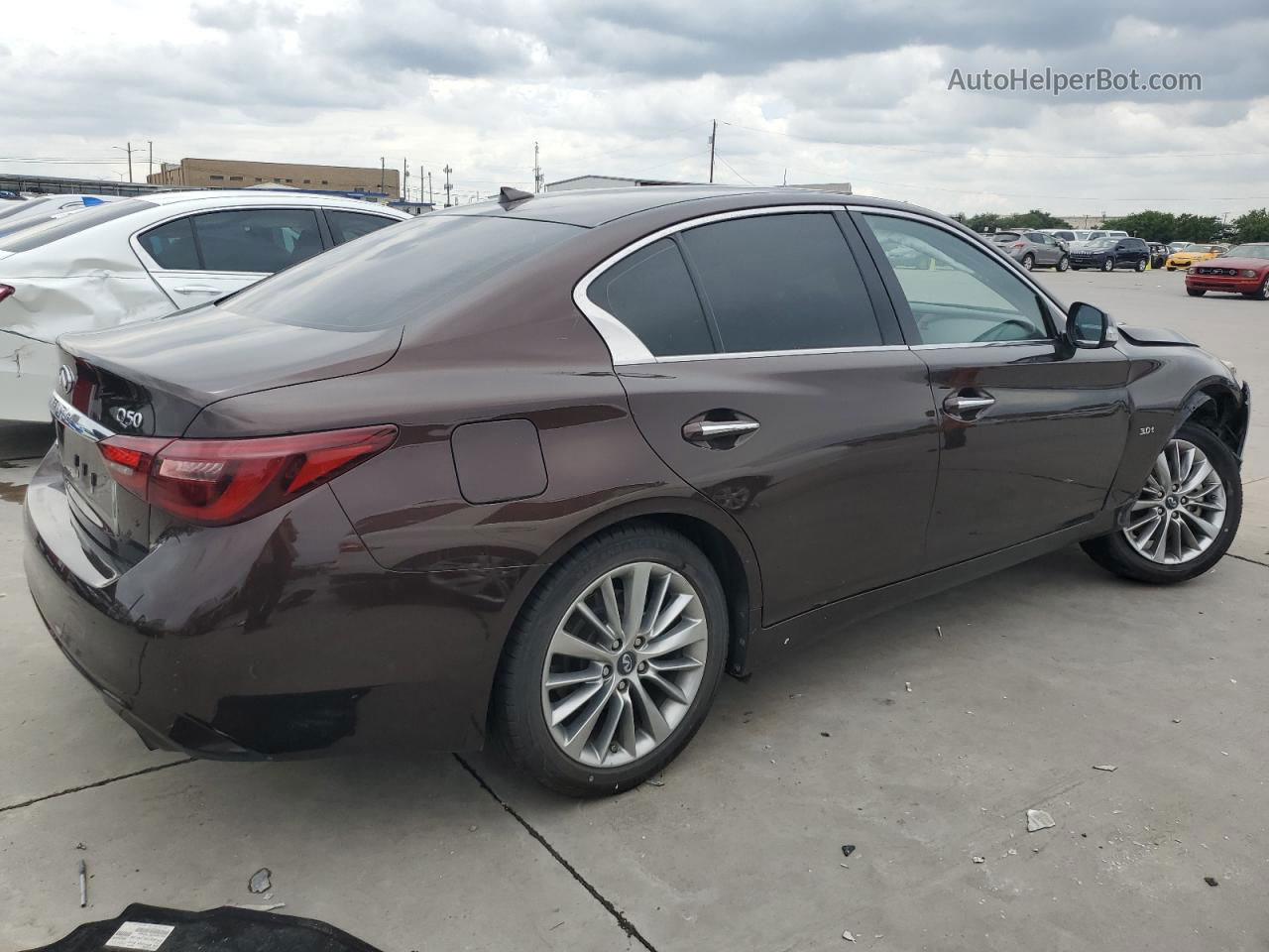 2018 Infiniti Q50 Luxe Burgundy vin: JN1EV7AR7JM440839