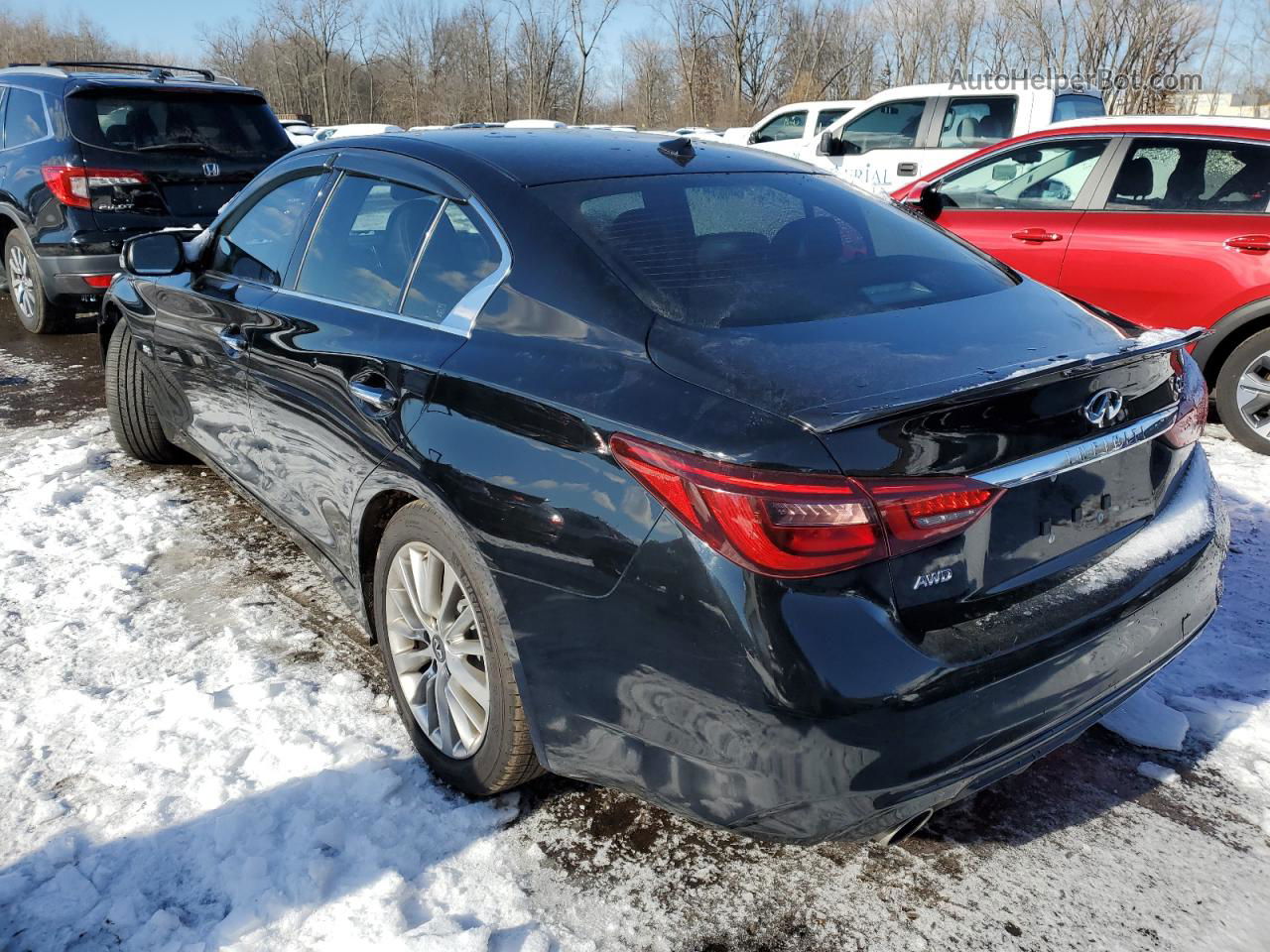 2019 Infiniti Q50 Luxe Черный vin: JN1EV7AR7KM555748