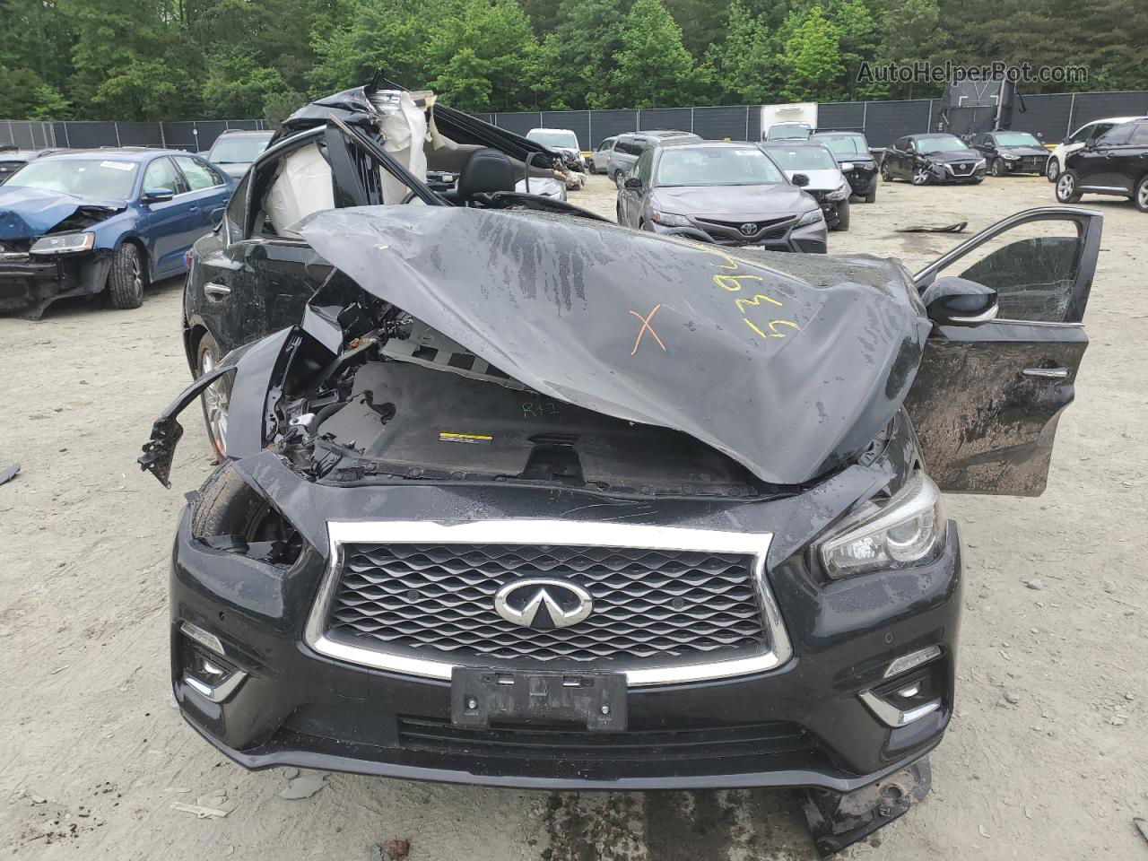 2019 Infiniti Q50 Luxe Black vin: JN1EV7AR7KM558536