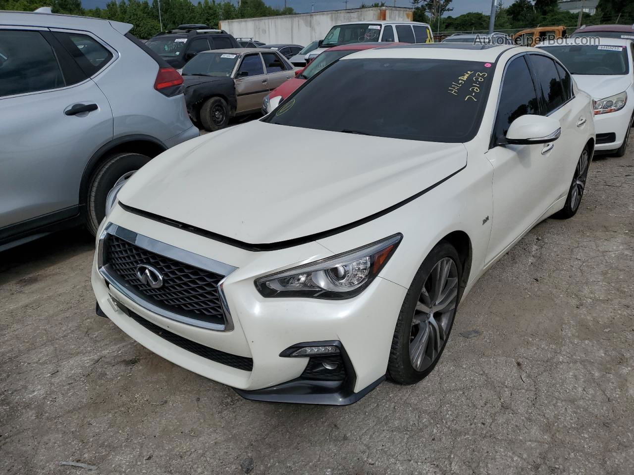 2019 Infiniti Q50 Luxe White vin: JN1EV7AR7KM590824