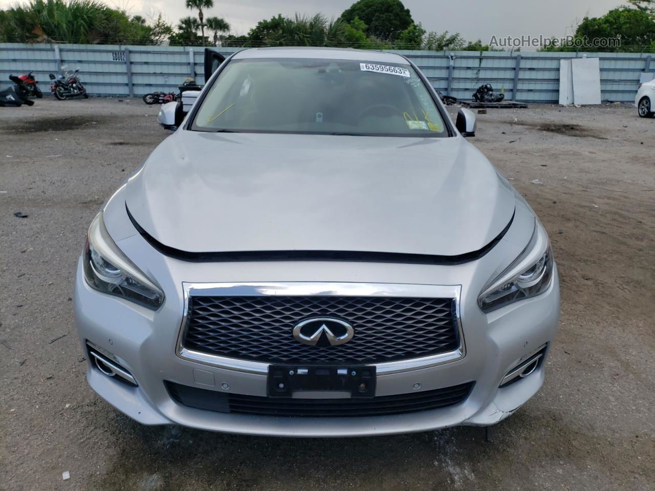 2016 Infiniti Q50 Premium Серебряный vin: JN1EV7AR8GM343450