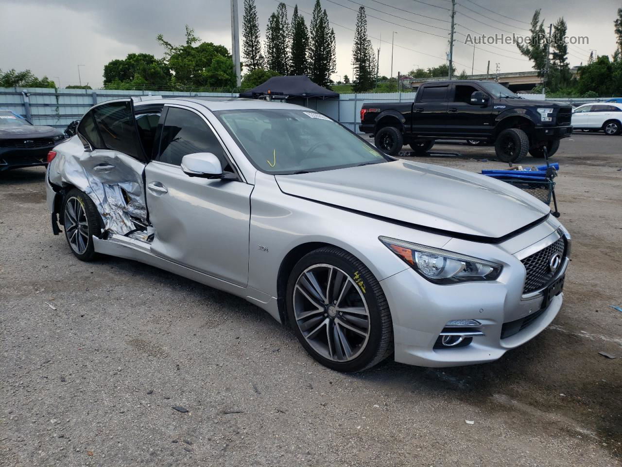 2016 Infiniti Q50 Premium Серебряный vin: JN1EV7AR8GM343450