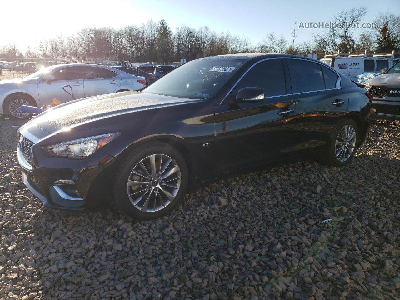 2018 Infiniti Q50 Luxe Черный vin: JN1EV7AR8JM443605