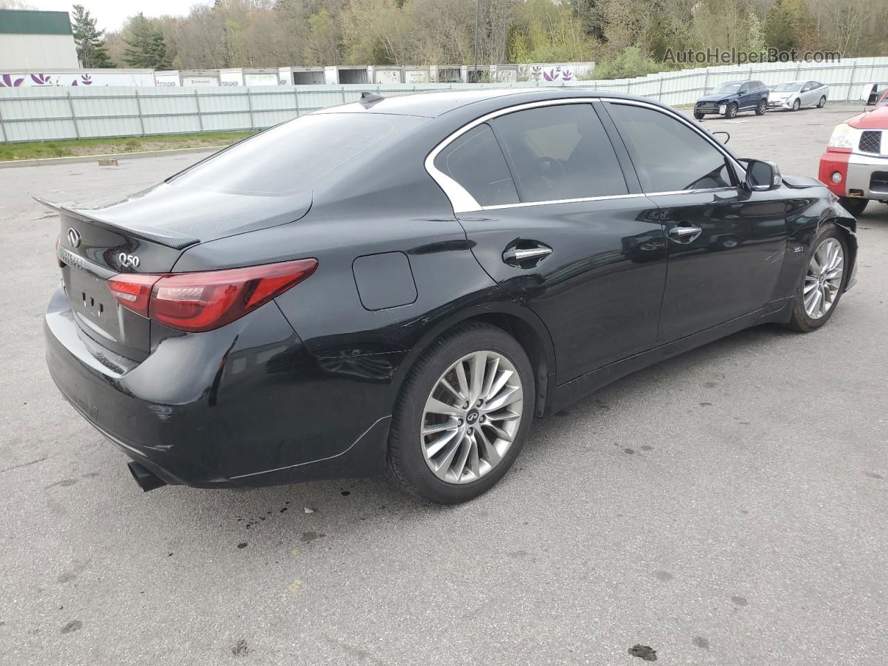 2019 Infiniti Q50 Luxe Черный vin: JN1EV7AR8KM554964