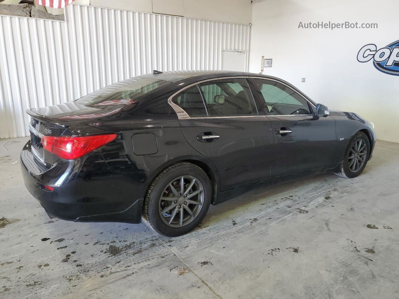 2016 Infiniti Q50 Premium Black vin: JN1EV7AR9GM340590