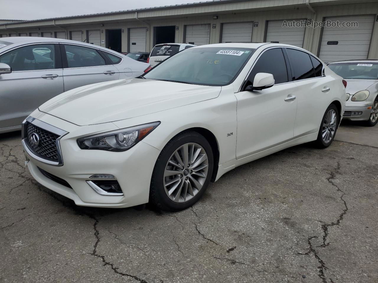 2018 Infiniti Q50 Luxe White vin: JN1EV7AR9JM442284