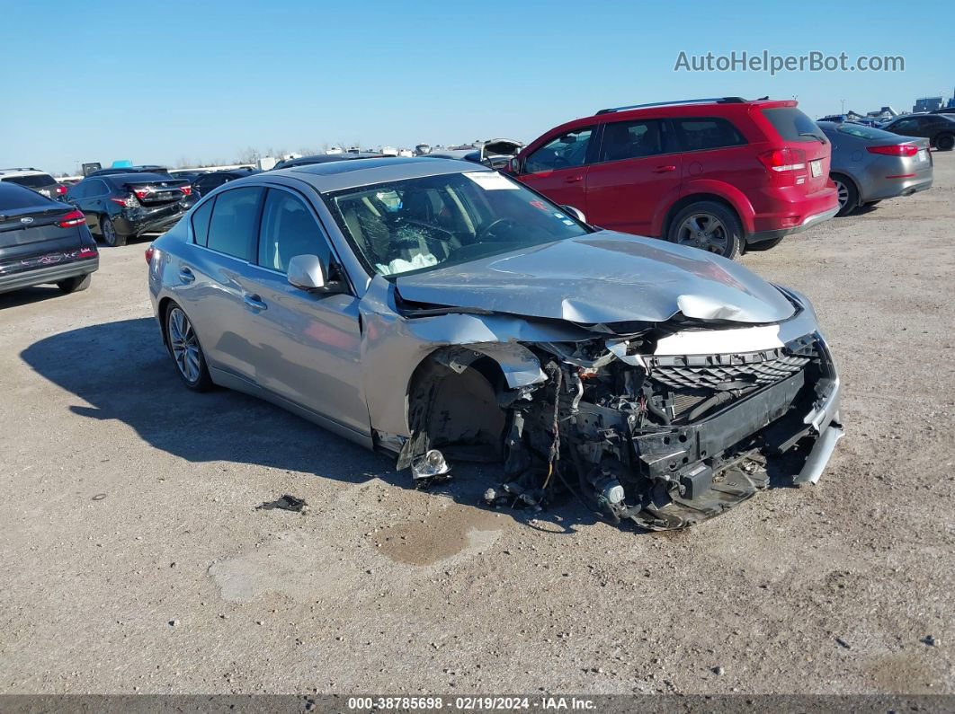 2019 Infiniti Q50 3.0t Luxe Серебряный vin: JN1EV7AR9KM557954