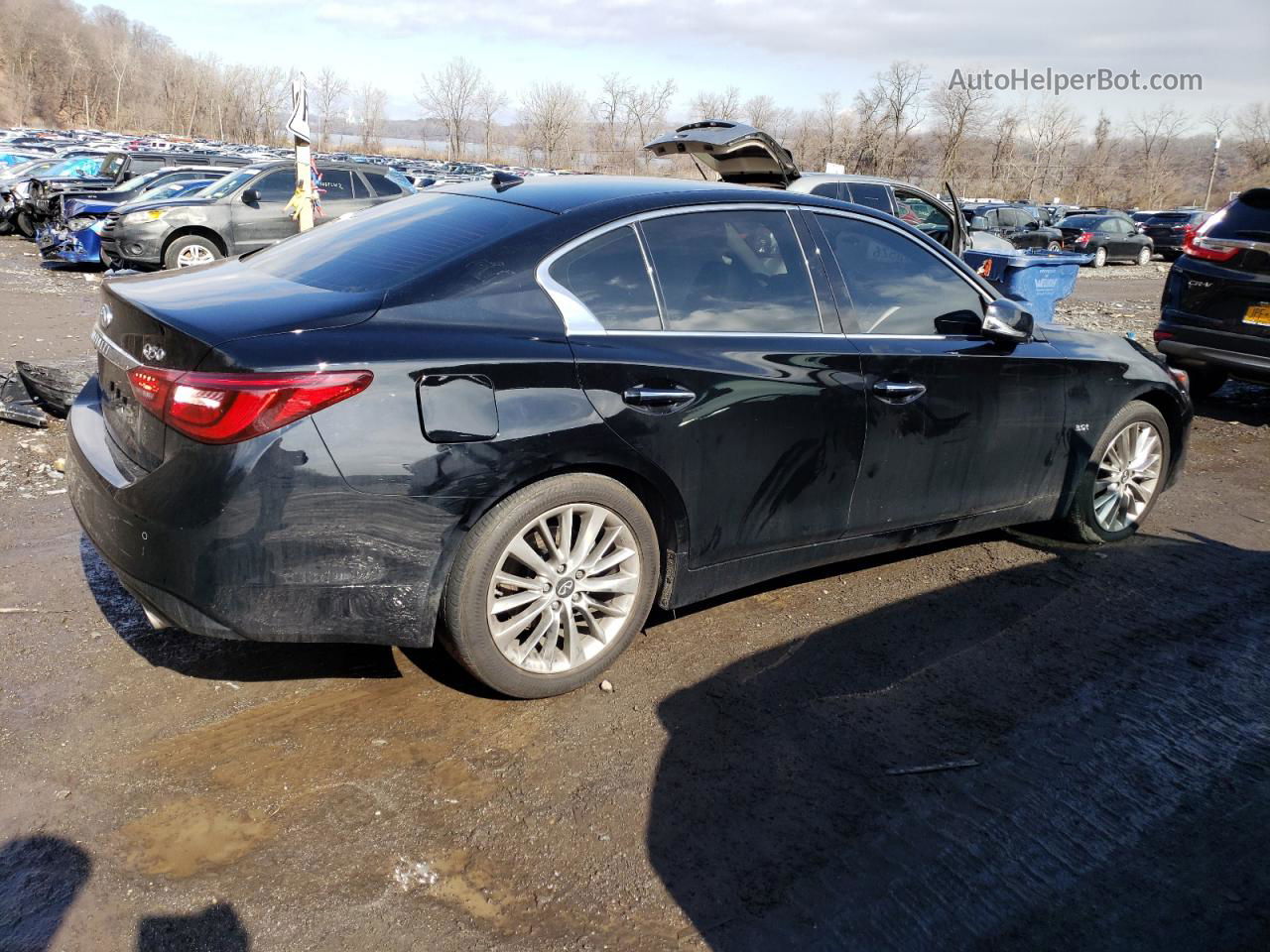 2019 Infiniti Q50 Luxe Черный vin: JN1EV7AR9KM593210