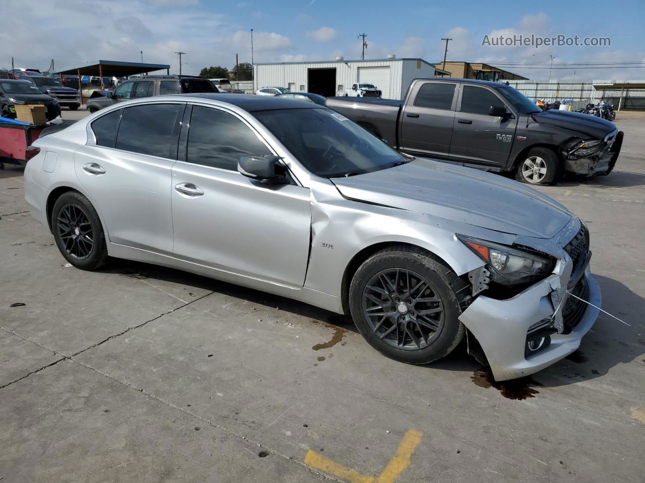 2016 Infiniti Q50 Premium Серебряный vin: JN1EV7ARXGM341036