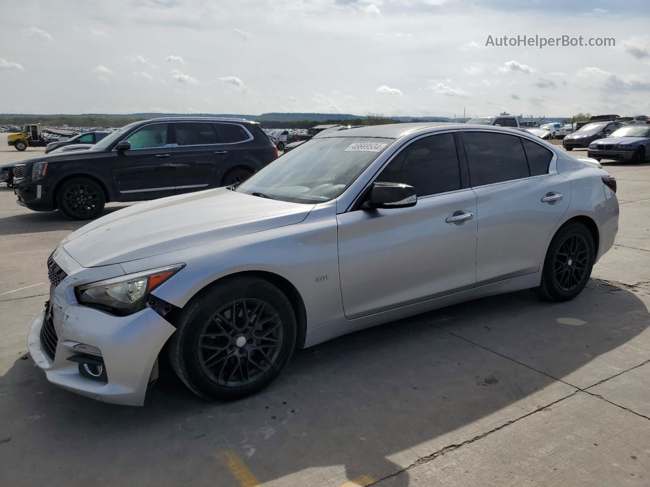 2016 Infiniti Q50 Premium Серебряный vin: JN1EV7ARXGM341036