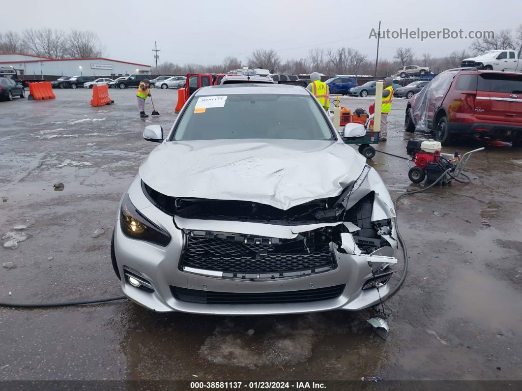 2016 Infiniti Q50 3.0t Premium Серебряный vin: JN1EV7ARXGM341179