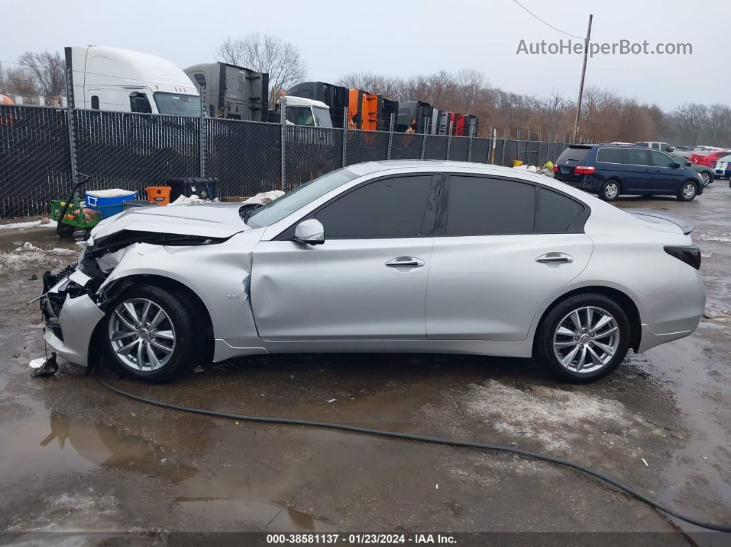 2016 Infiniti Q50 3.0t Premium Серебряный vin: JN1EV7ARXGM341179