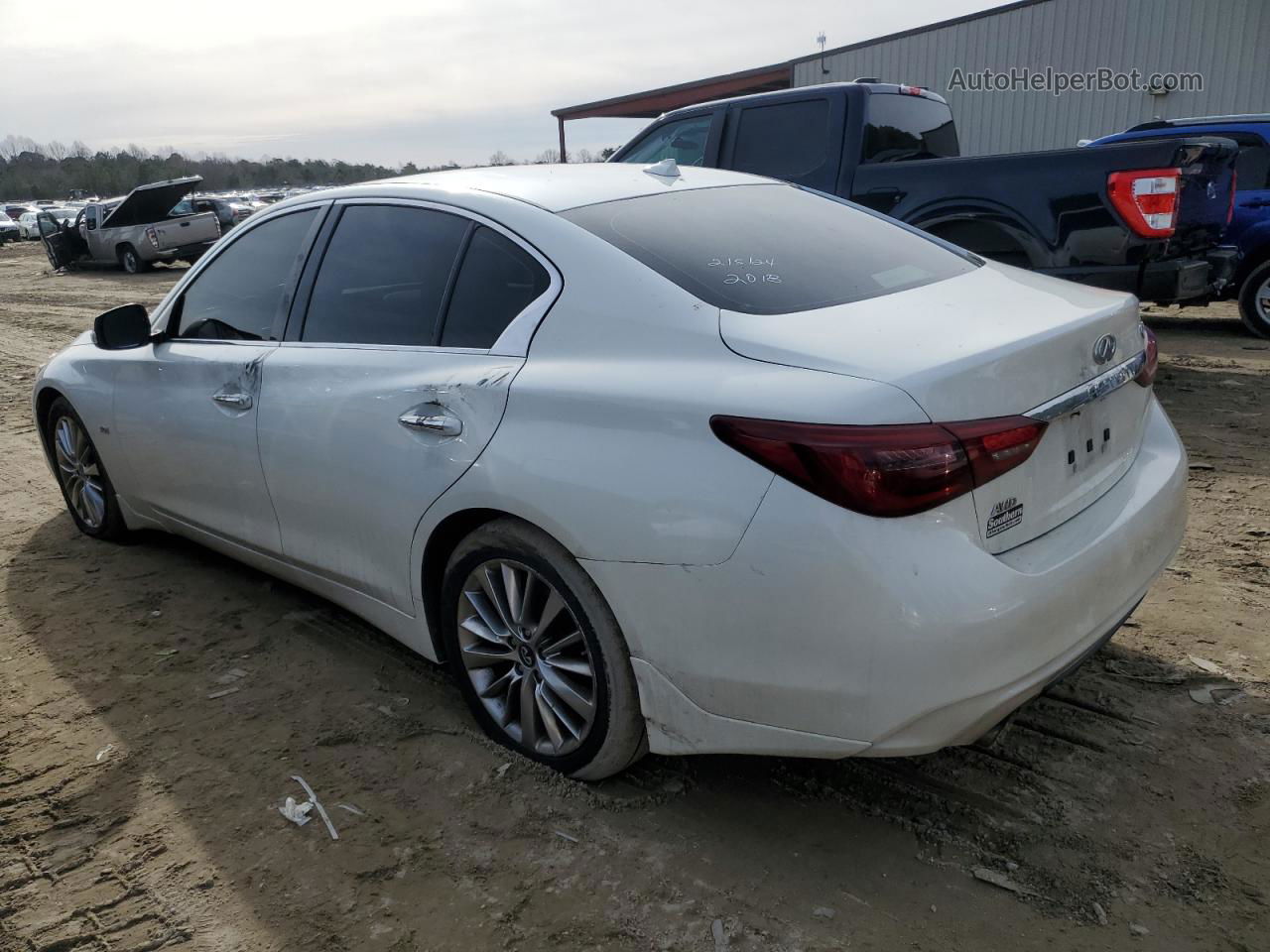 2018 Infiniti Q50 Luxe White vin: JN1EV7ARXJM441368