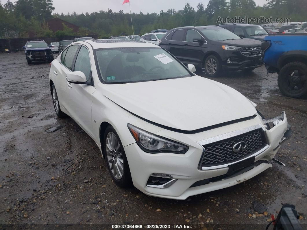 2019 Infiniti Q50 3.0t Luxe Белый vin: JN1EV7ARXKM551953