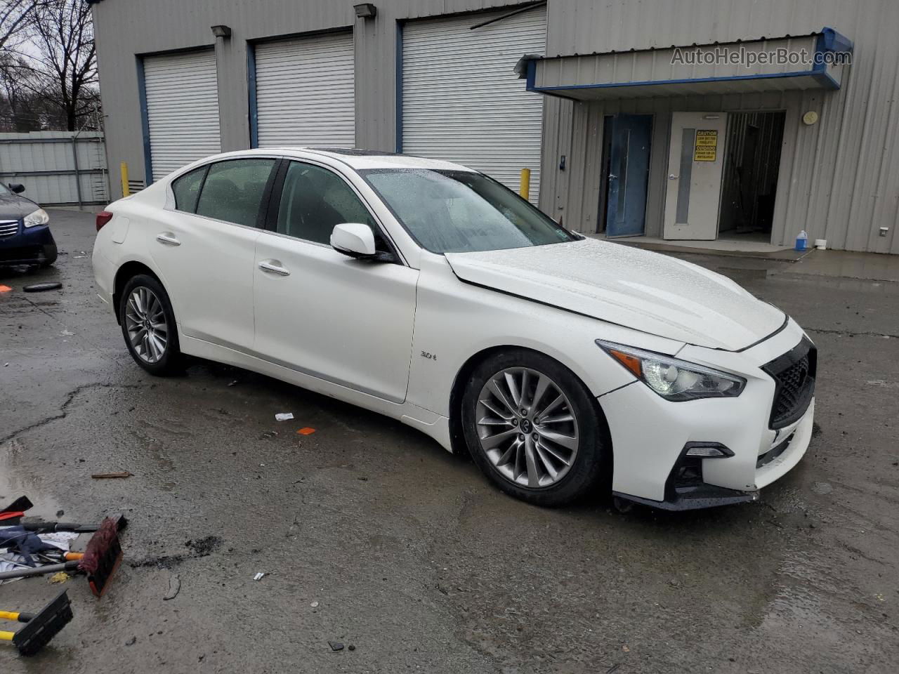 2019 Infiniti Q50 Luxe Белый vin: JN1EV7ARXKM591899