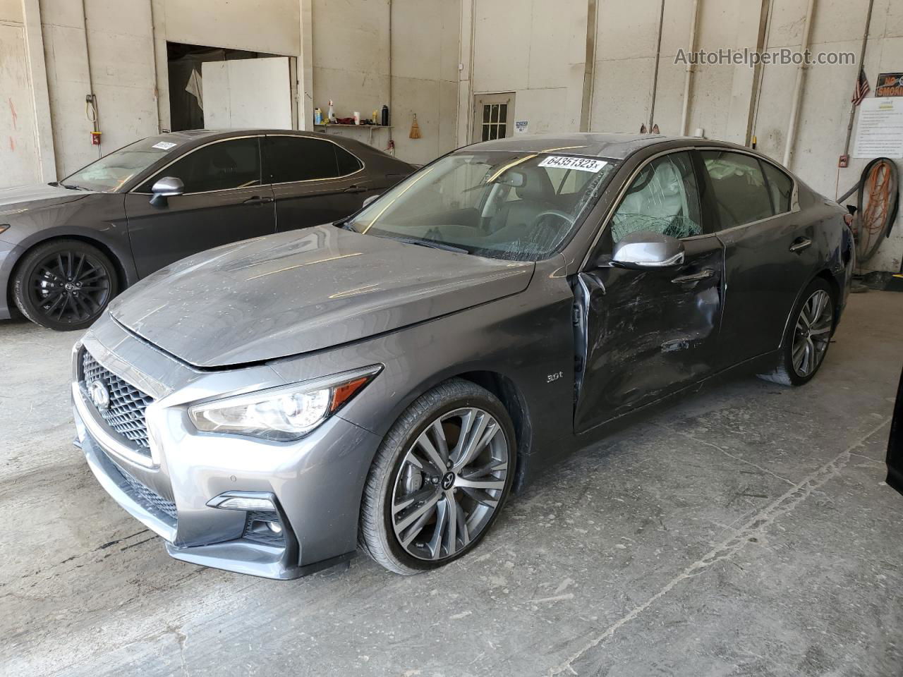 2019 Infiniti Q50 Luxe Серый vin: JN1EV7ARXKM594009