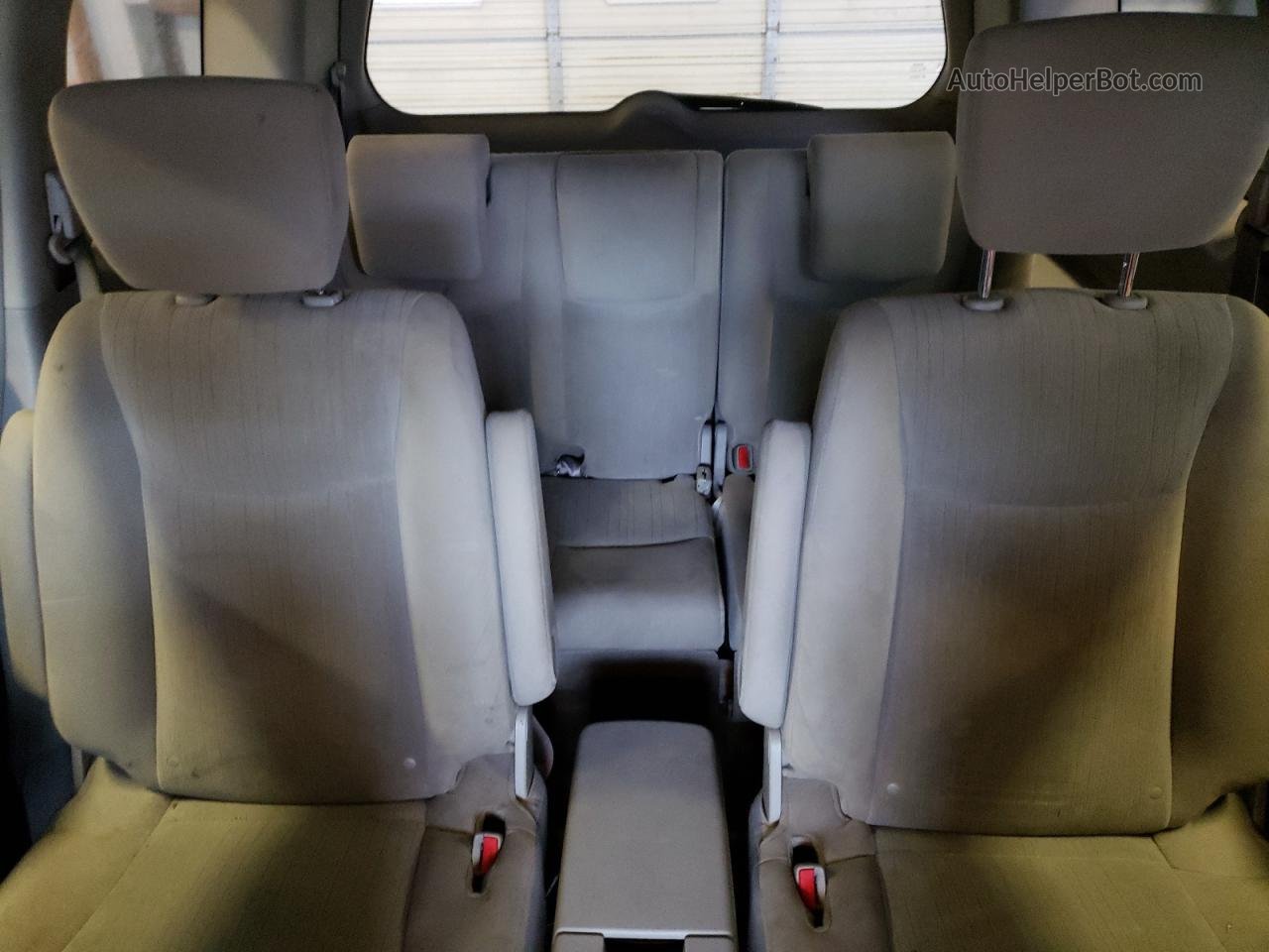 2015 Nissan Quest S Серый vin: JN8AE2KP2F9126140