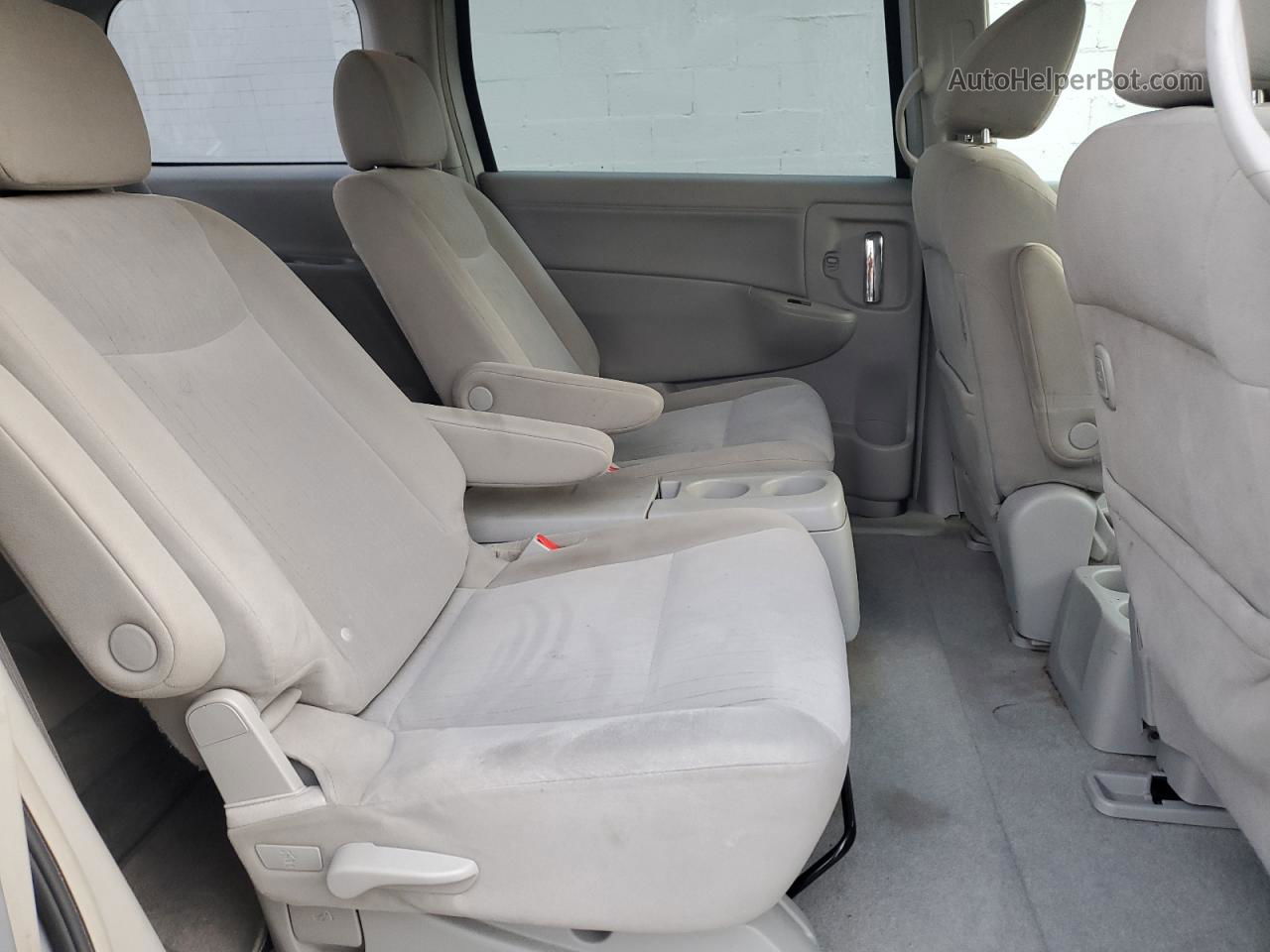 2015 Nissan Quest S Silver vin: JN8AE2KP9F9125616