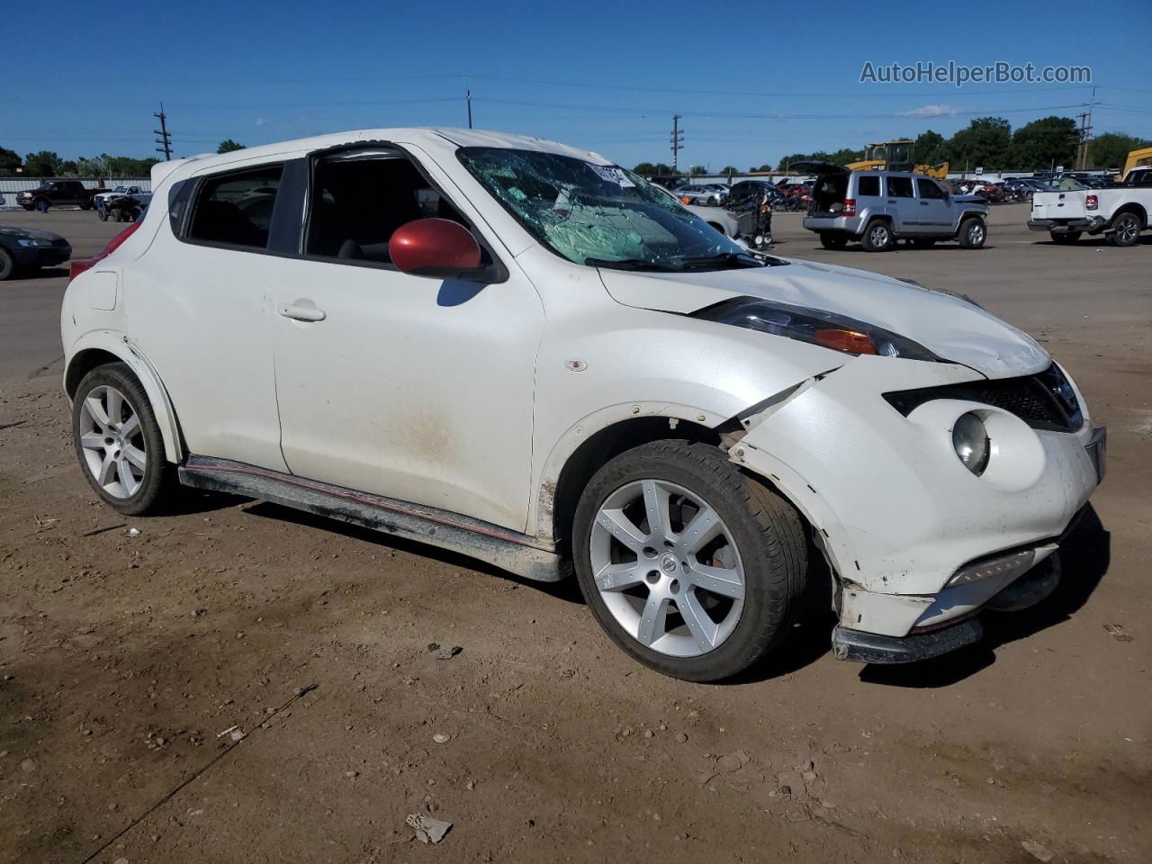 2014 Nissan Juke S White vin: JN8AF5MR0ET362929