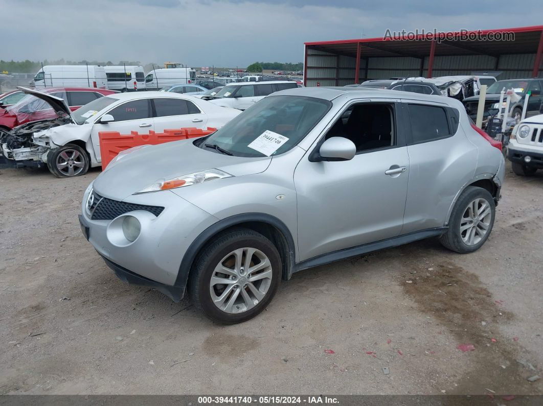 2014 Nissan Juke Sv Серебряный vin: JN8AF5MR1ET451697