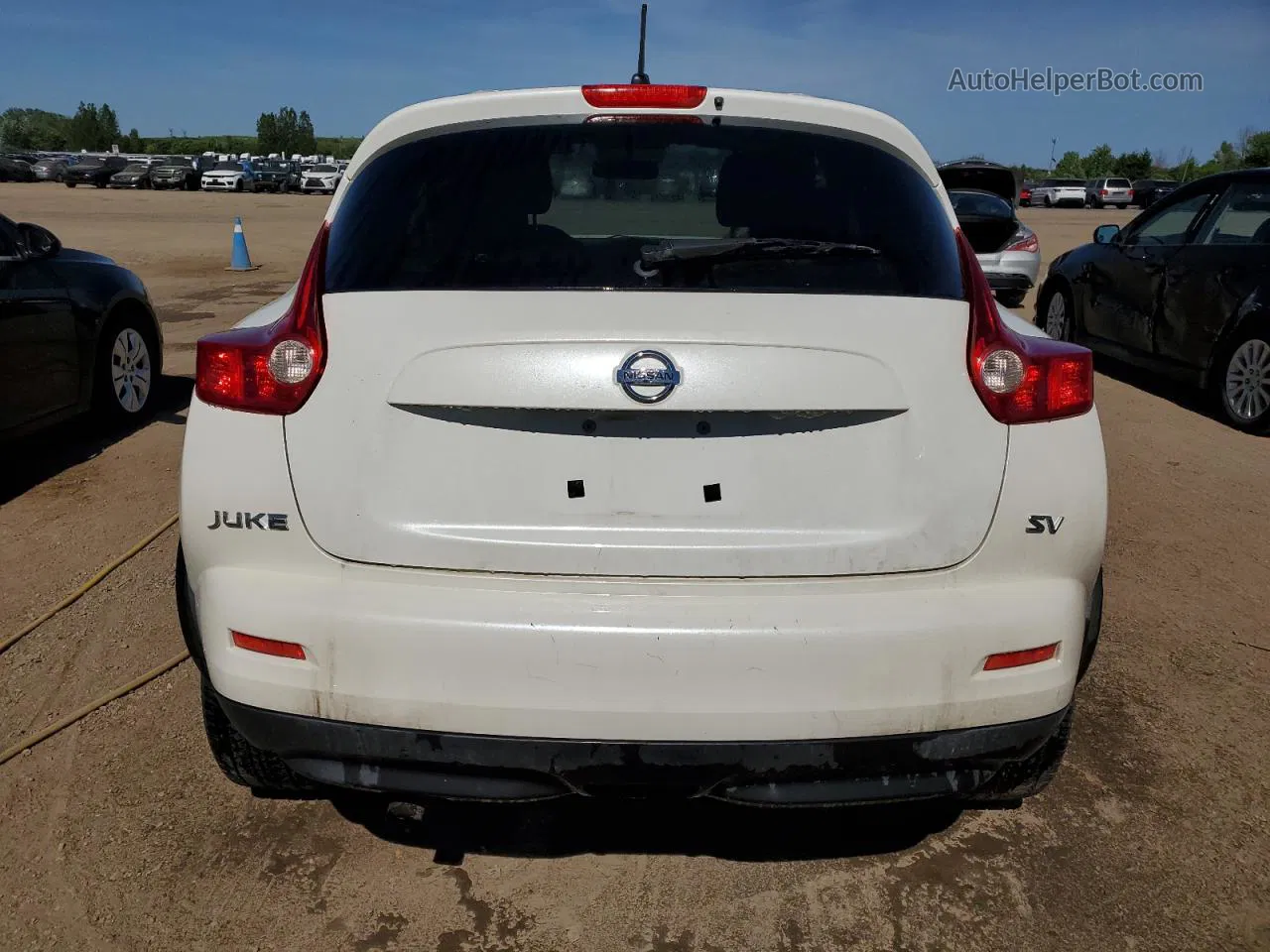 2014 Nissan Juke S Белый vin: JN8AF5MR6ET360683