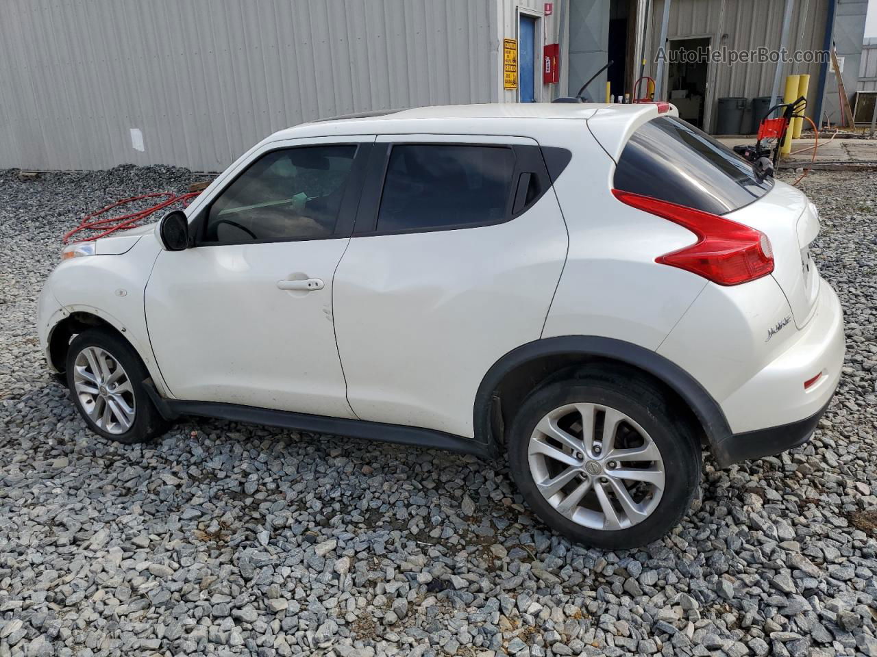 2014 Nissan Juke S White vin: JN8AF5MR8ET452216