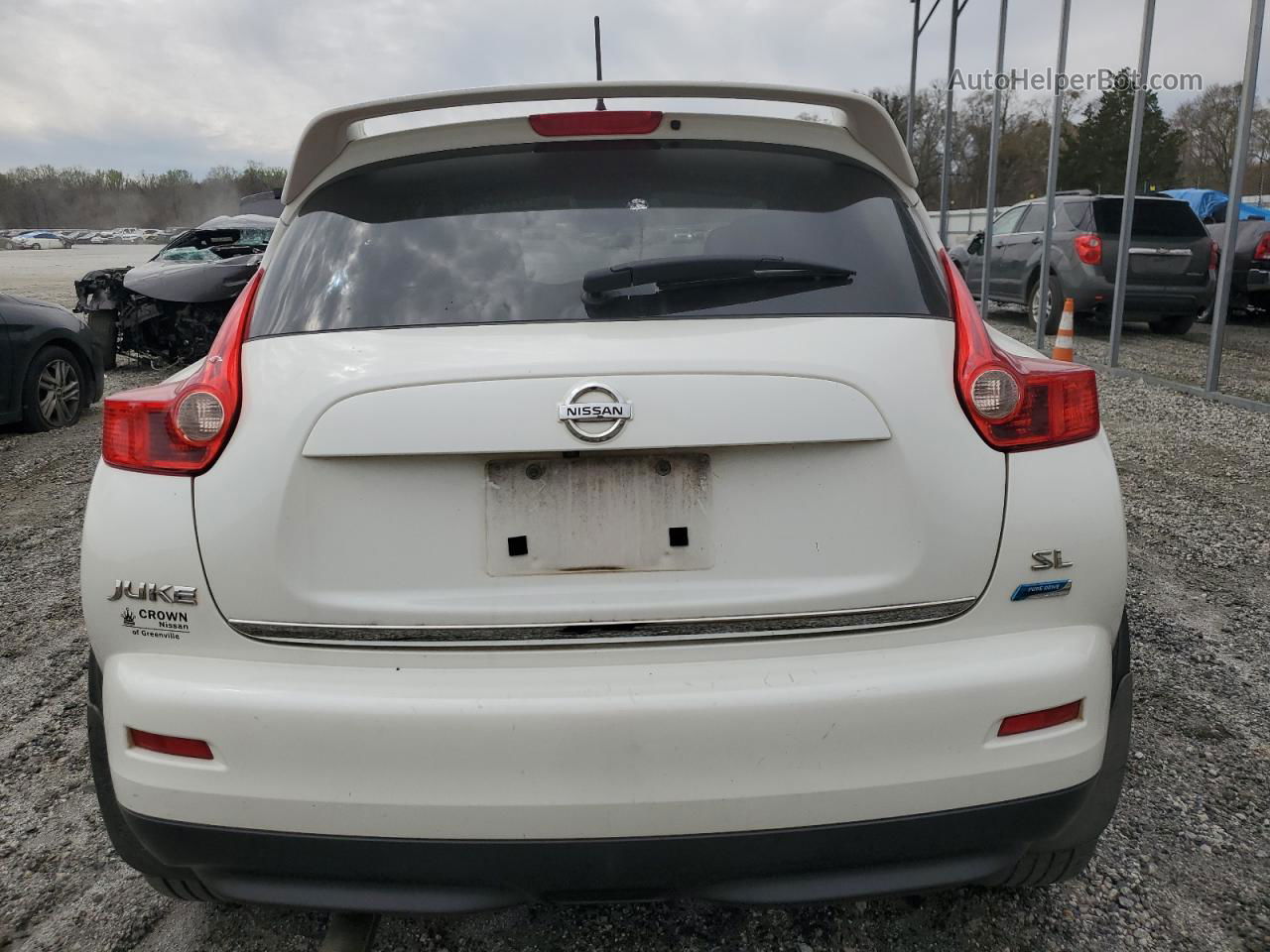 2013 Nissan Juke S White vin: JN8AF5MR9DT208685