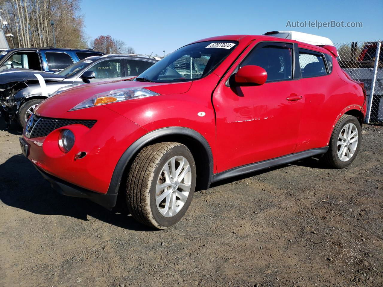 2014 Nissan Juke S Красный vin: JN8AF5MV2ET355767