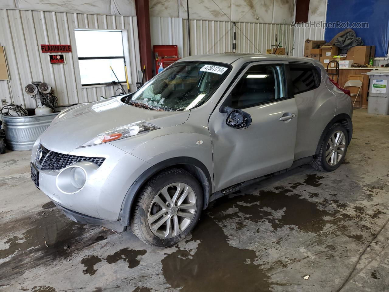 2014 Nissan Juke S Серебряный vin: JN8AF5MV2ET356661