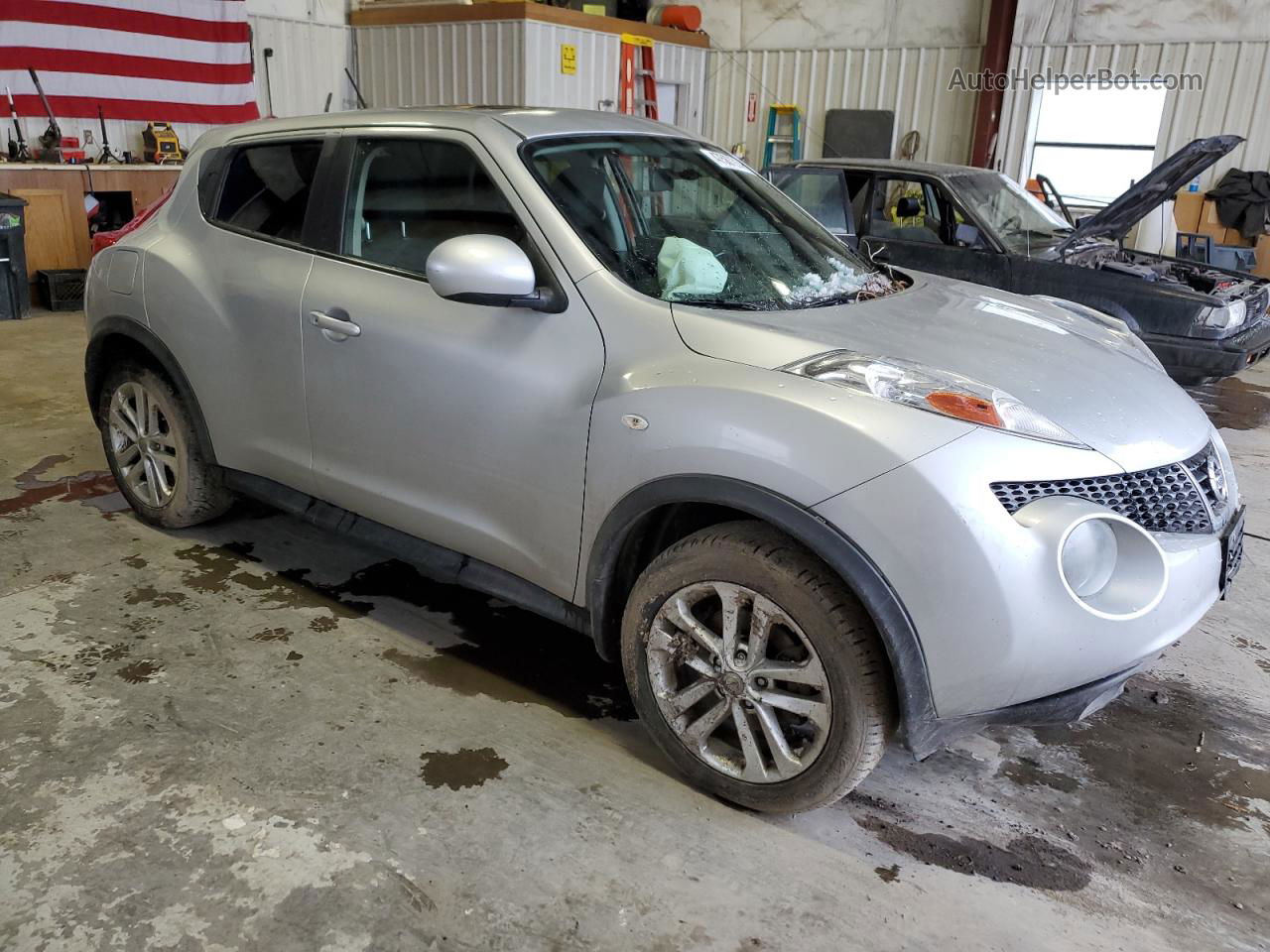 2014 Nissan Juke S Silver vin: JN8AF5MV2ET356661