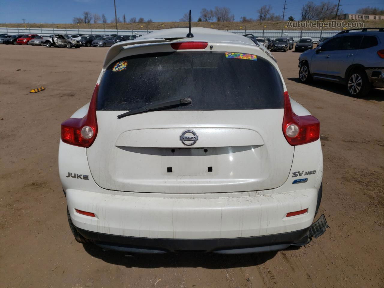 2014 Nissan Juke S White vin: JN8AF5MV2ET358507