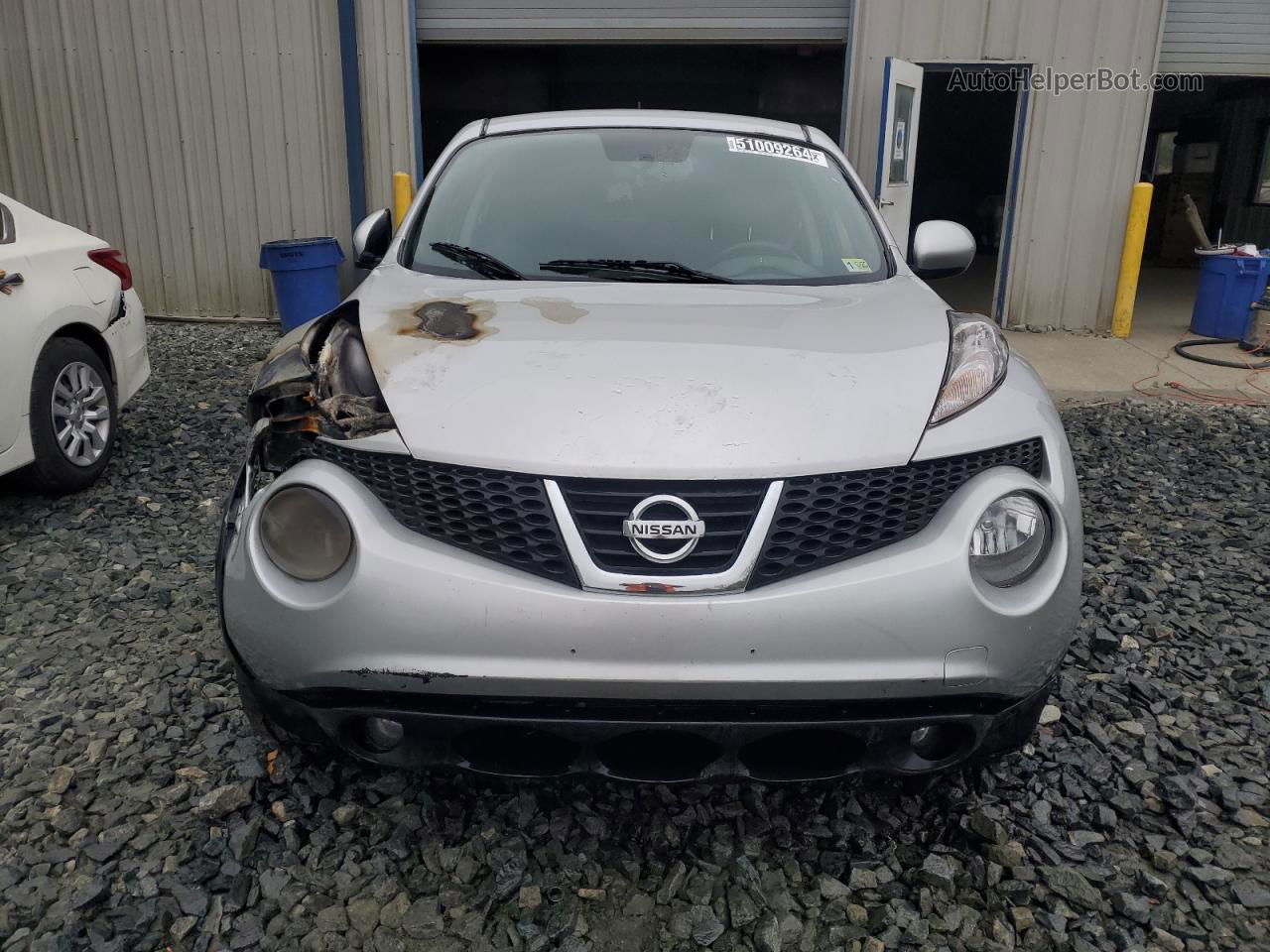 2014 Nissan Juke S Silver vin: JN8AF5MV5ET358940