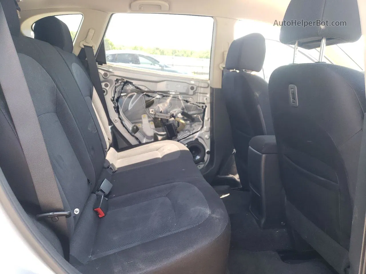 2012 Nissan Rogue S Серебряный vin: JN8AS5MT9CW272911