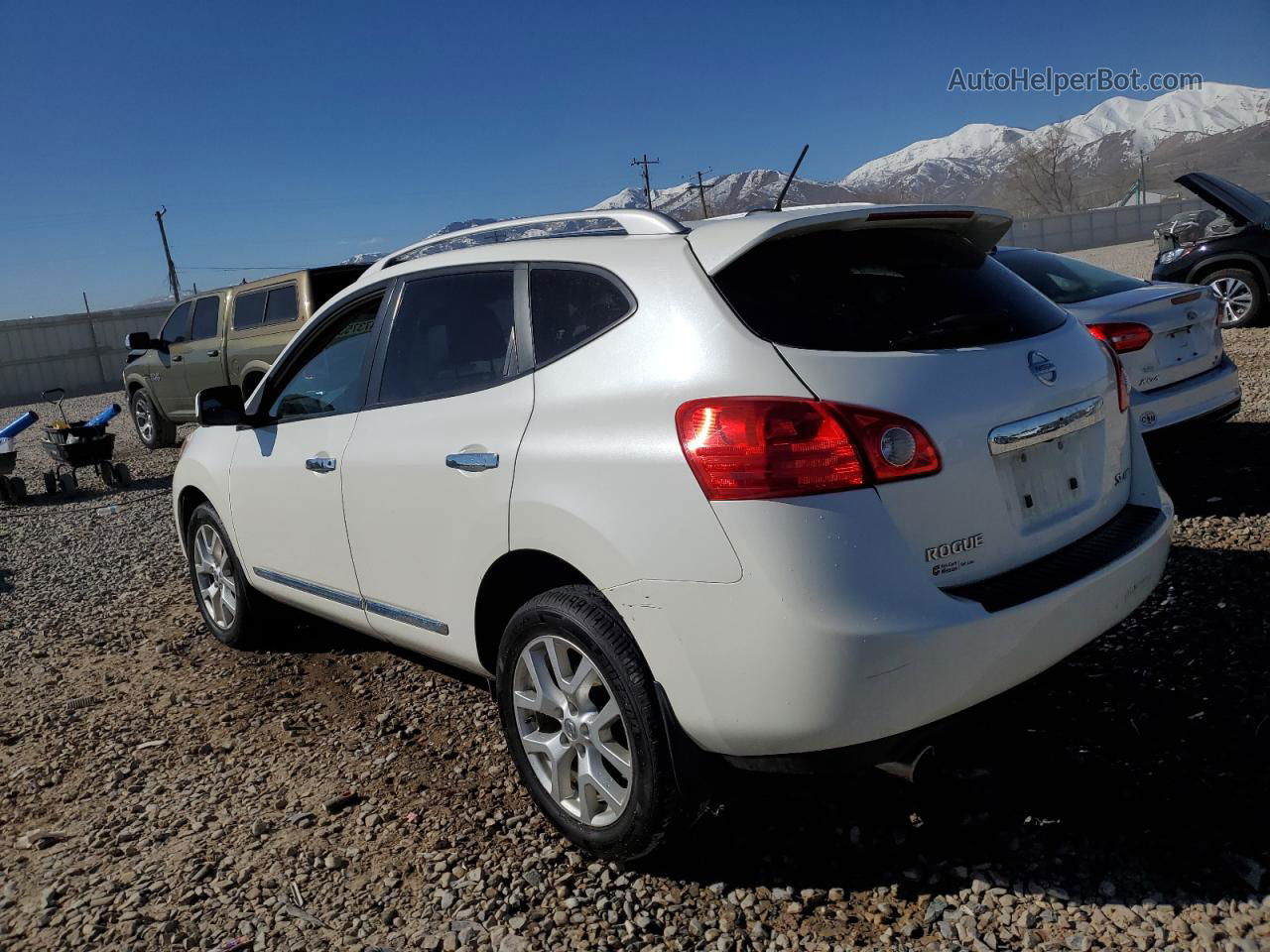 2012 Nissan Rogue S White vin: JN8AS5MV7CW389288