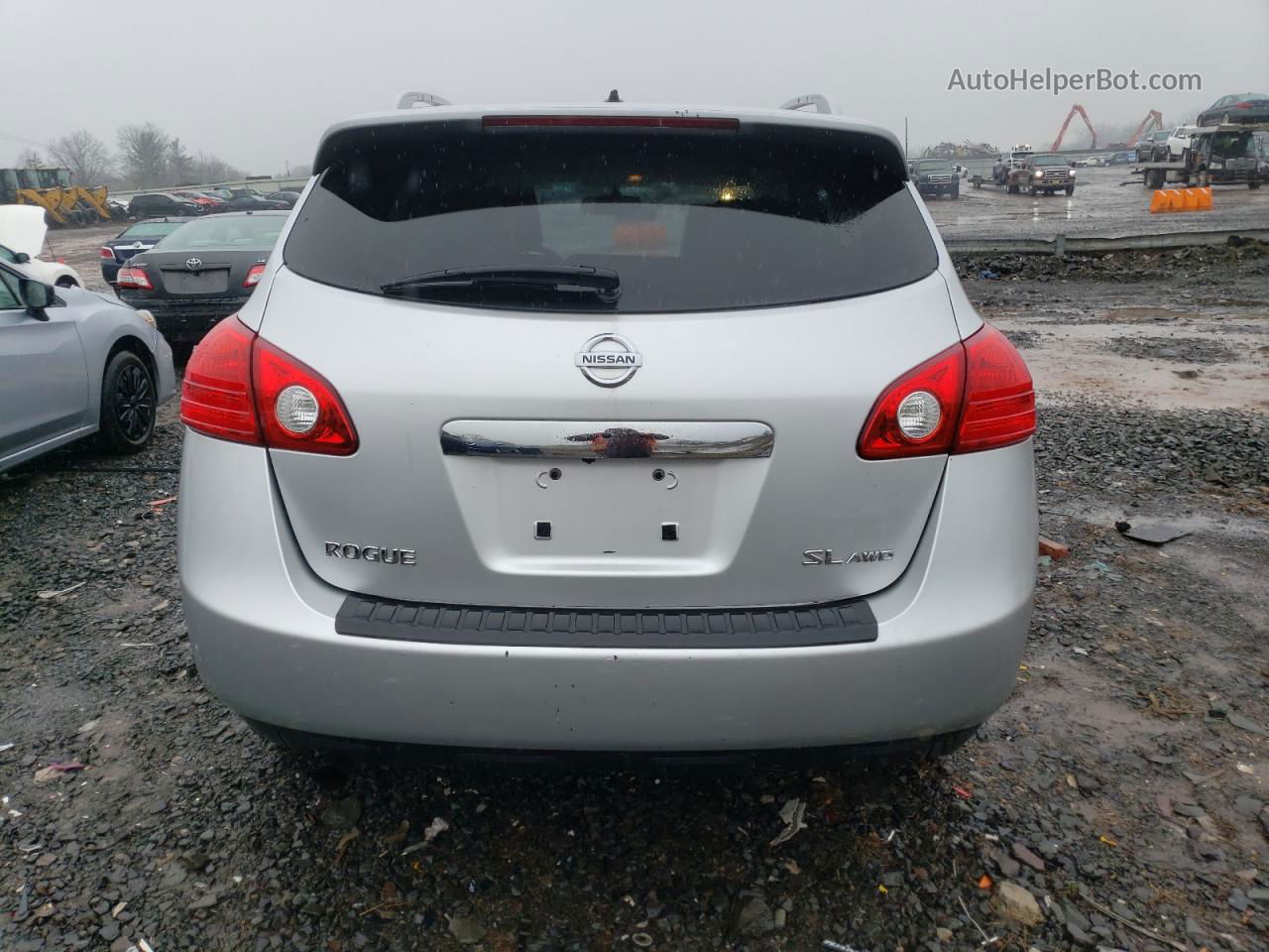 2012 Nissan Rogue S Silver vin: JN8AS5MV7CW392160