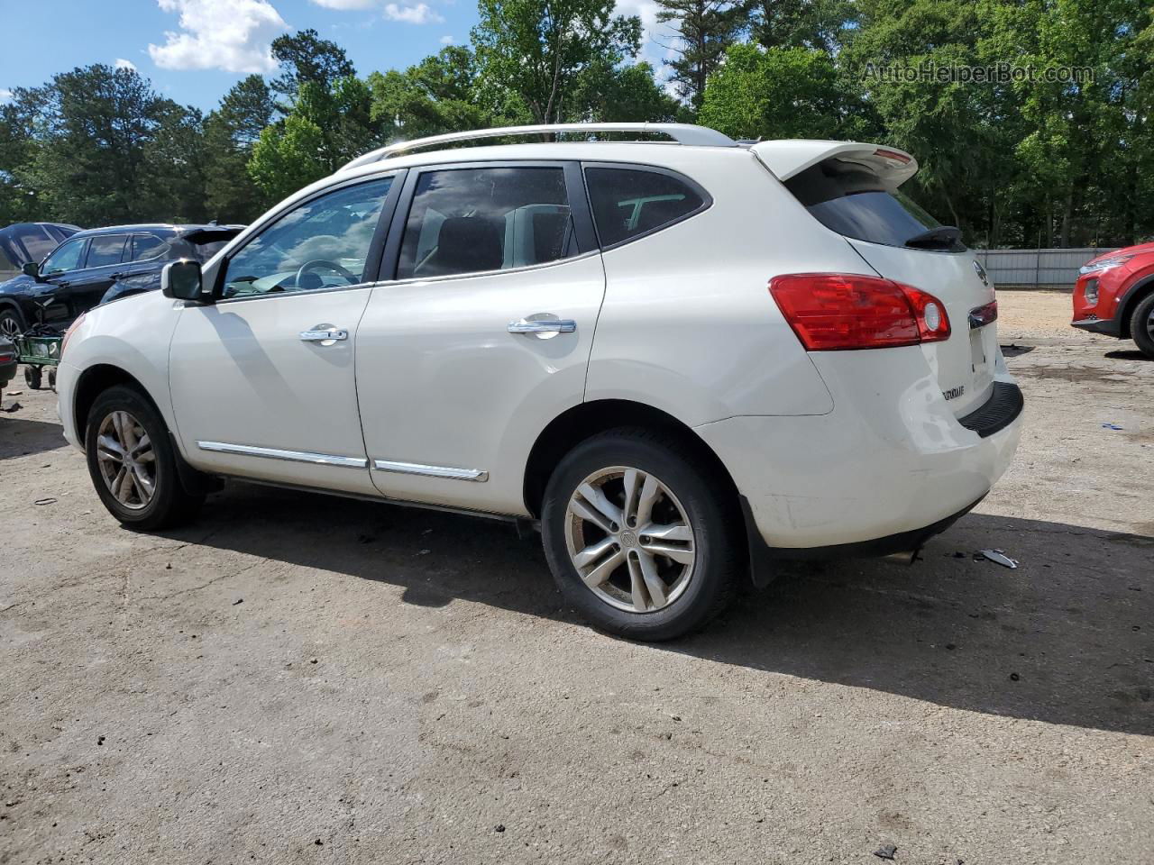 2012 Nissan Rogue S White vin: JN8AS5MV9CW407774