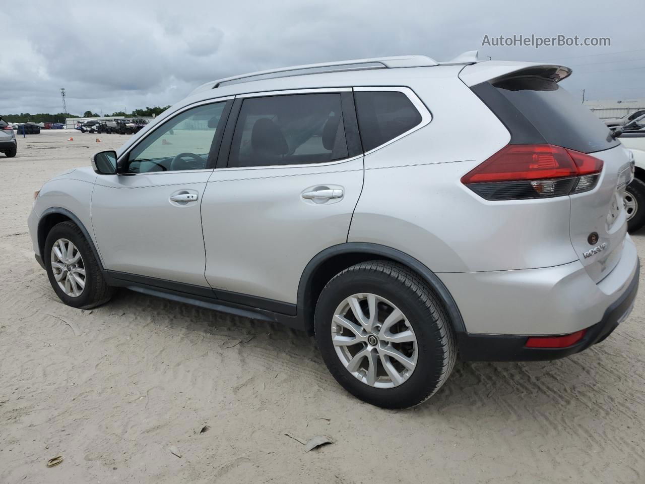 2018 Nissan Rogue S Silver vin: JN8AT2MT1JW455079