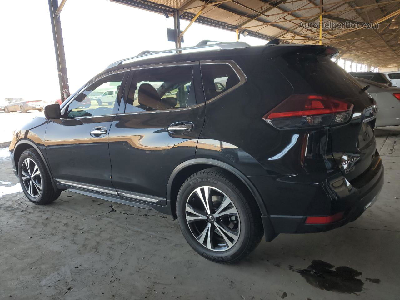 2018 Nissan Rogue S Черный vin: JN8AT2MT2JW466804